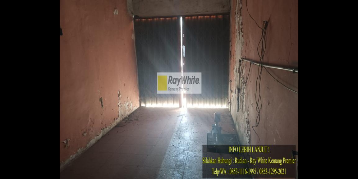 Rumah di Kawasan Pasar Pedok Dijual Rumah di Kawasan Pasar Pedok Dijual