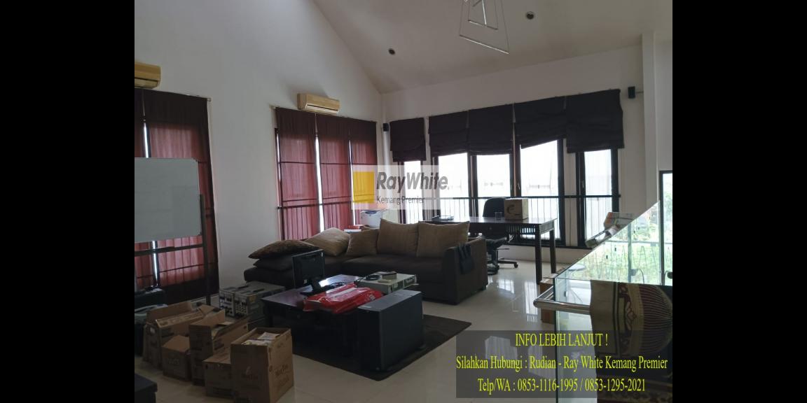 Rumah Cantik di Kota Jakarta Selatan Kawasan Menteng Dalam Rumah Cantik di Kota Jakarta Selatan Kawasan Menteng Dalam