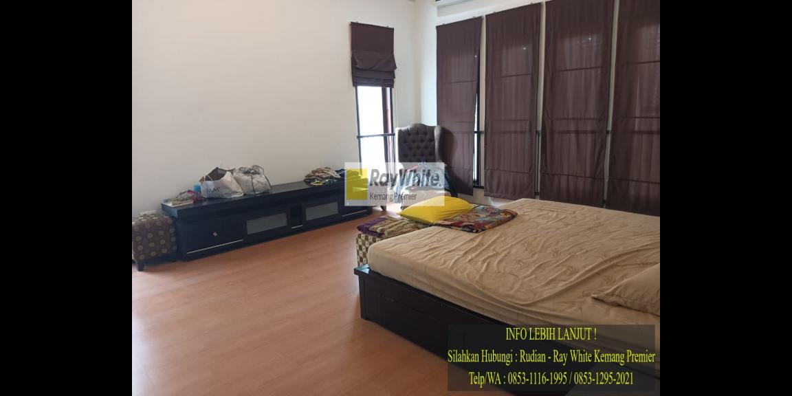 Rumah Cantik di Kota Jakarta Selatan Kawasan Menteng Dalam Rumah Cantik di Kota Jakarta Selatan Kawasan Menteng Dalam