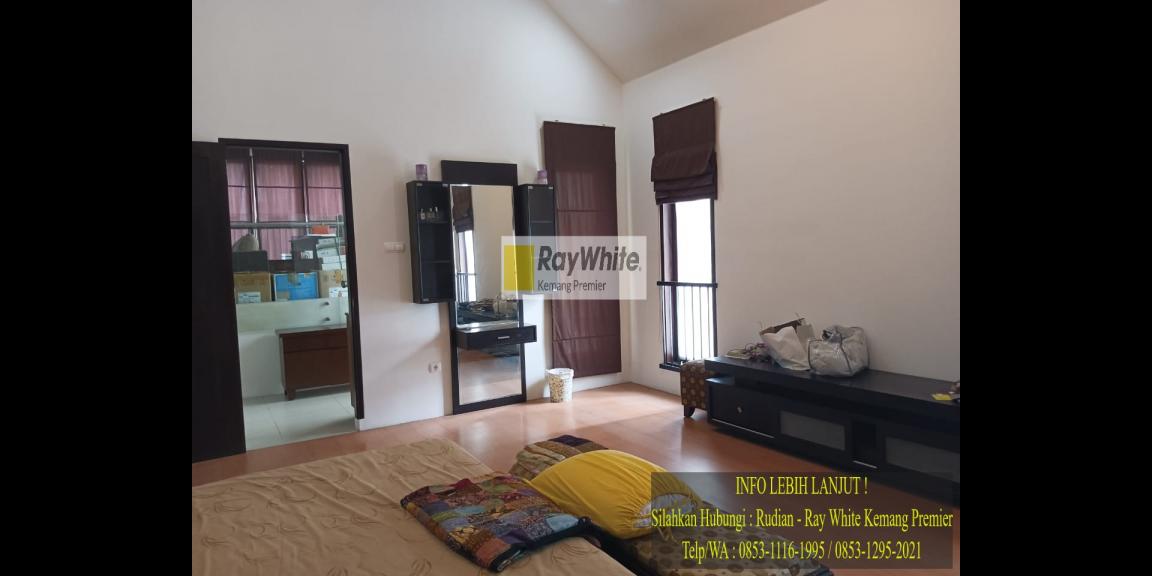 Rumah Cantik di Kota Jakarta Selatan Kawasan Menteng Dalam Rumah Cantik di Kota Jakarta Selatan Kawasan Menteng Dalam