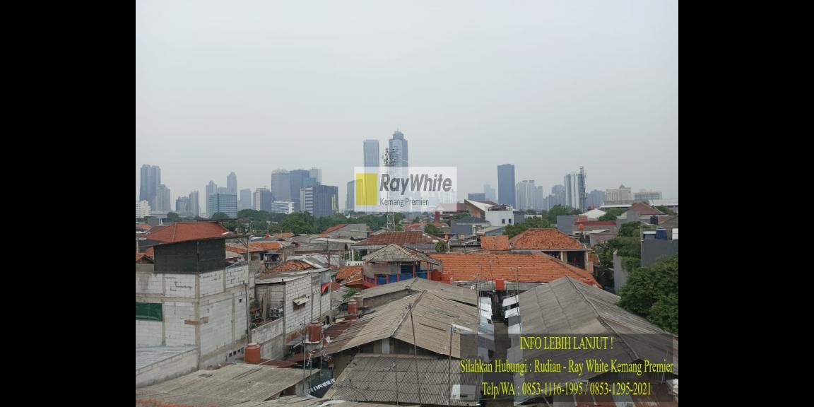 Rumah Cantik di Kota Jakarta Selatan Kawasan Menteng Dalam Rumah Cantik di Kota Jakarta Selatan Kawasan Menteng Dalam