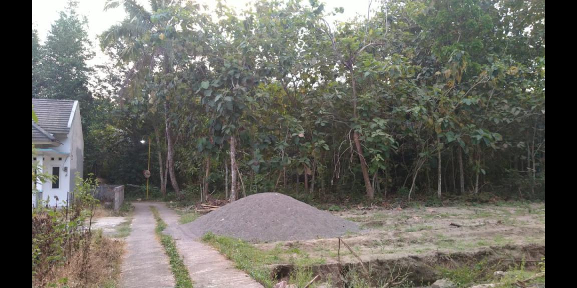 Sangat cocok untuk dikembangkan menjadi restoran lokasi Jalan wates Sangat cocok untuk dikembangkan menjadi restoran lokasi Jalan wates