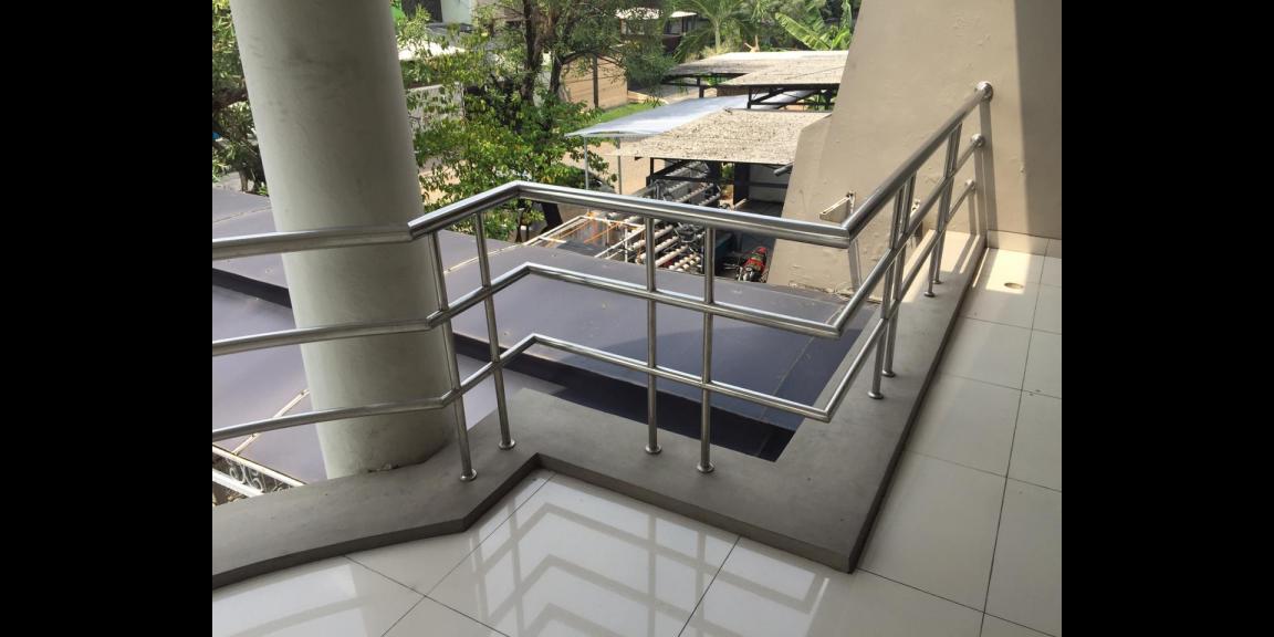 Rumah Nyaman disewakan hanya 3 menit dr Tol Karang Tengah Rumah Nyaman disewakan hanya 3 menit dr Tol Karang Tengah