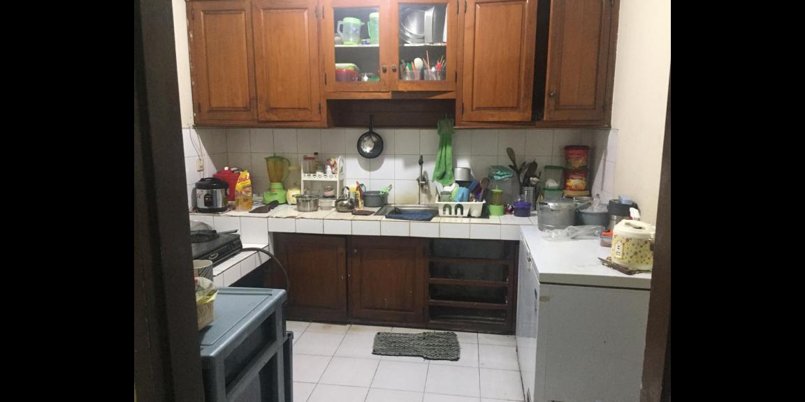 Rumah Nyaman disewakan hanya 3 menit dr Tol Karang Tengah Rumah Nyaman disewakan hanya 3 menit dr Tol Karang Tengah