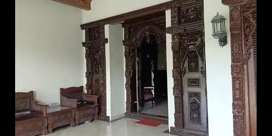 Rumah Mewah Klasik 1460mtr nego sampai deal Rumah Mewah Klasik 1460mtr nego sampai deal