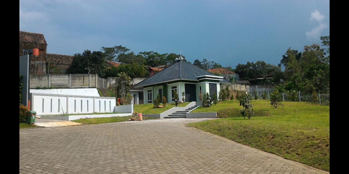 Jual Tanah Kavling siap bangun pagar keliling keamanan 24 jam CCTV ada kelebihan tanah +/- 50m Jual Tanah Kavling siap bangun pagar keliling keamanan 24 jam CCTV ada kelebihan tanah +/- 50m