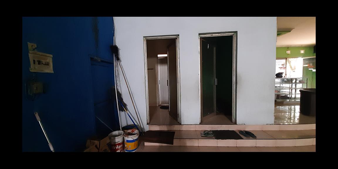 GELANGGANG OLAH RAGA (GOR) BULU TANGKIS GELANGGANG OLAH RAGA (GOR) BULU TANGKIS