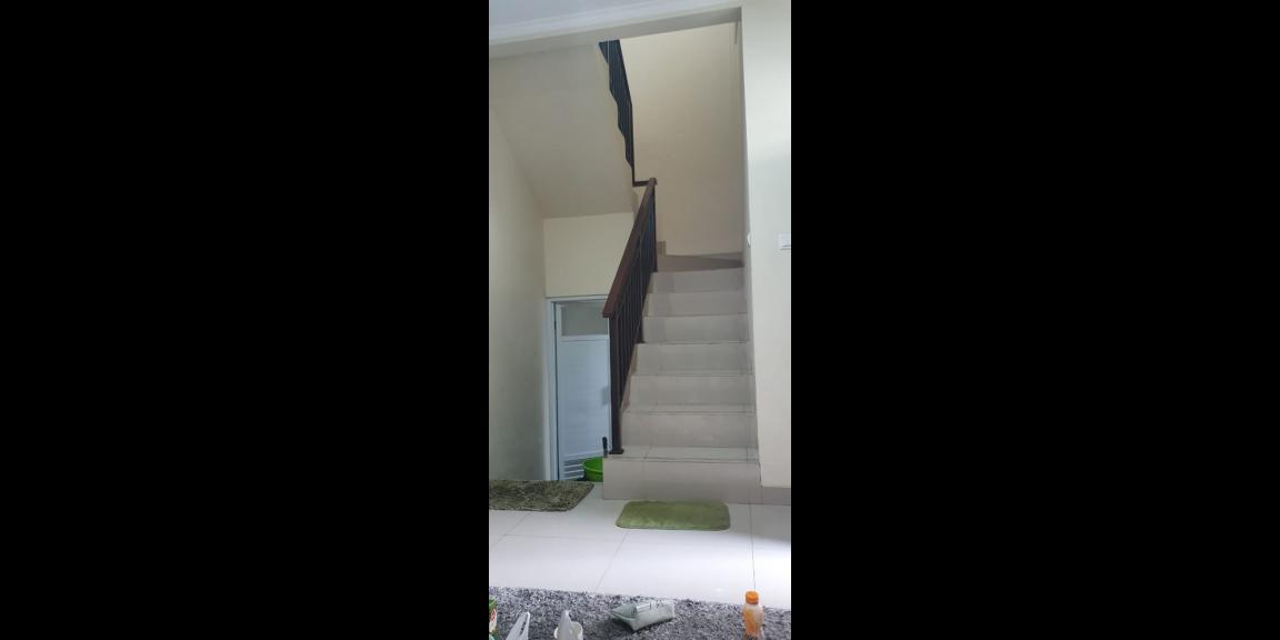 RUMAH DUA LANTAI GAYA MINIMALIS DI PADASUKA BANDUNG RUMAH DUA LANTAI GAYA MINIMALIS DI PADASUKA BANDUNG