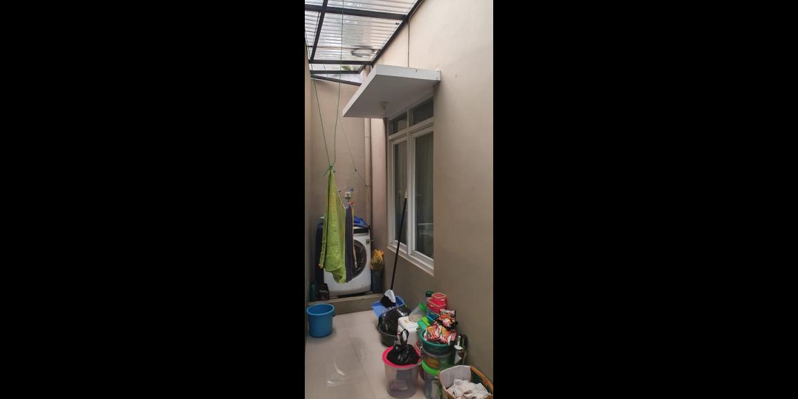 RUMAH DUA LANTAI GAYA MINIMALIS DI PADASUKA BANDUNG RUMAH DUA LANTAI GAYA MINIMALIS DI PADASUKA BANDUNG