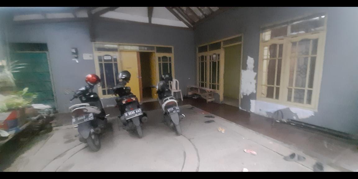 RUMAH DENGAN KONTRAKAN 7 KAMAR DI ANTAPANI KOTA BANDUNG RUMAH DENGAN KONTRAKAN 7 KAMAR DI ANTAPANI KOTA BANDUNG