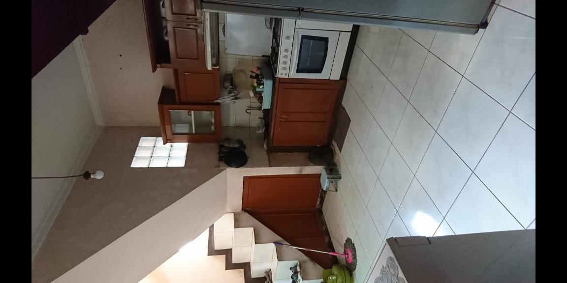 Dijual cepat rumah tinggal 2 lantai di belakang MIM Dijual cepat rumah tinggal 2 lantai di belakang MIM