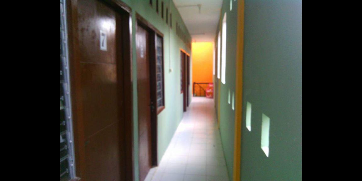 KONTRAKAN DAN KOST 2 LANTAI Lokasi Johar Baru KONTRAKAN DAN KOST 2 LANTAI Lokasi Johar Baru