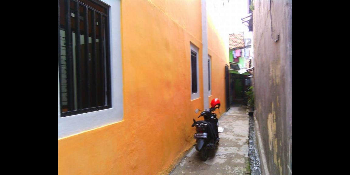 KONTRAKAN DAN KOST 2 LANTAI Lokasi Johar Baru KONTRAKAN DAN KOST 2 LANTAI Lokasi Johar Baru