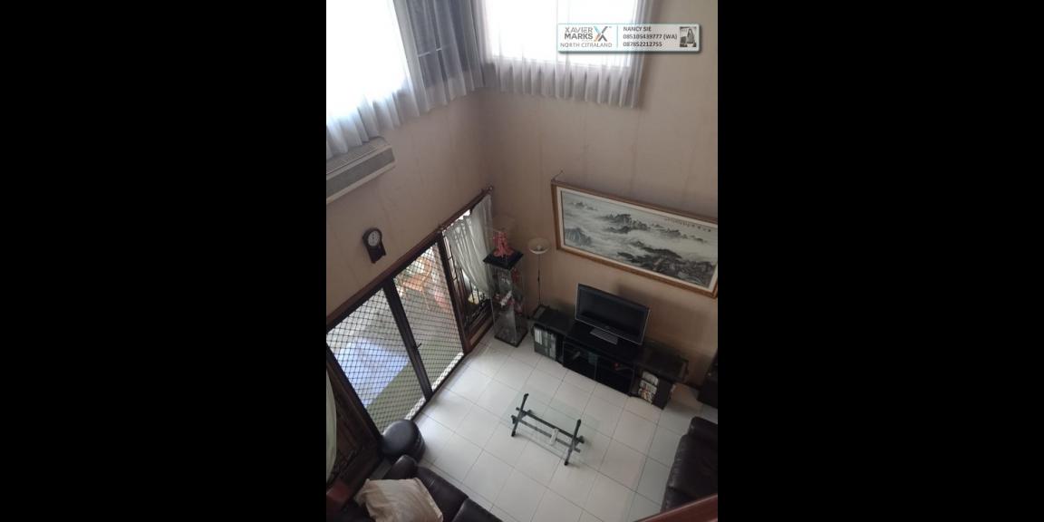 RUMAH DISEWAKAN @ Graha Famili Surabaya - Terawat dan Siap Huni. RUMAH DISEWAKAN @ Graha Famili Surabaya - Terawat dan Siap Huni.