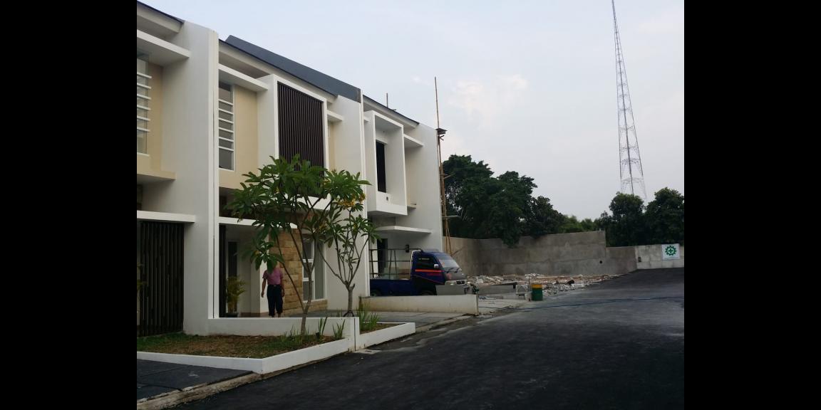 RUMAH 2 LANTAI SIAP HUNI DIBAWAH 2 M, JOGLO JAKARTA BARAT RUMAH 2 LANTAI SIAP HUNI DIBAWAH 2 M, JOGLO JAKARTA BARAT