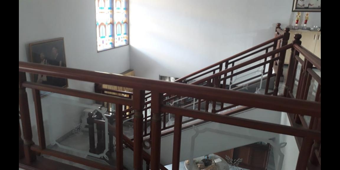 jual rumah luas di bambu apus raya I cipayung jakarta timur jual rumah luas di bambu apus raya I cipayung jakarta timur