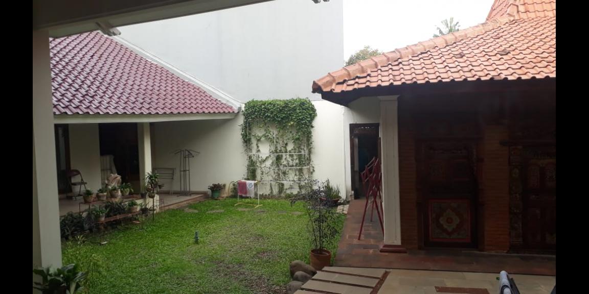 jual rumah luas di bambu apus raya I cipayung jakarta timur jual rumah luas di bambu apus raya I cipayung jakarta timur