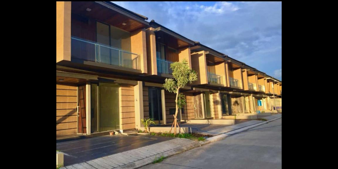 Rumah Mewah Cluster 800jt an di Sebelah Kawasan Gading Serpong Tangerang Rumah Mewah Cluster 800jt an di Sebelah Kawasan Gading Serpong Tangerang