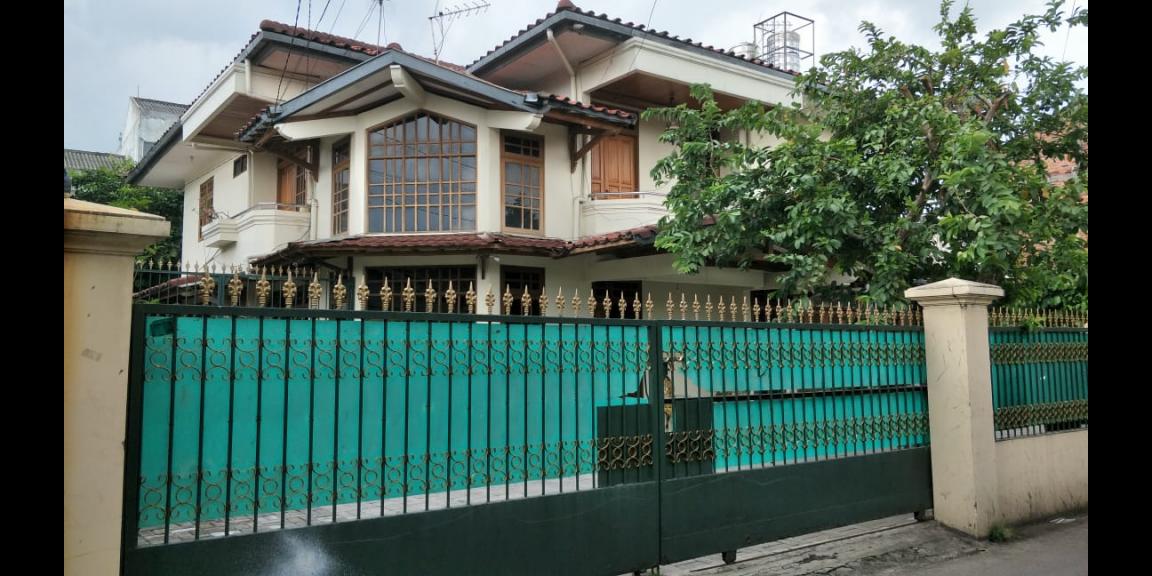 Rumah Murah Luas plus kosan di dalamnya Rumah Murah Luas plus kosan di dalamnya