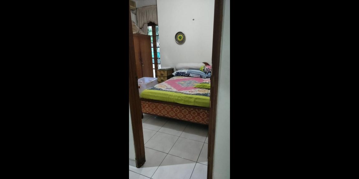 Rumah Murah Luas plus kosan di dalamnya Rumah Murah Luas plus kosan di dalamnya