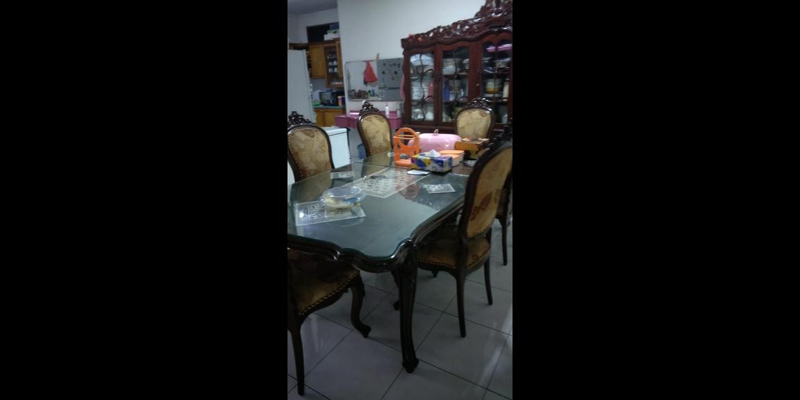 Rumah Murah Luas plus kosan di dalamnya Rumah Murah Luas plus kosan di dalamnya