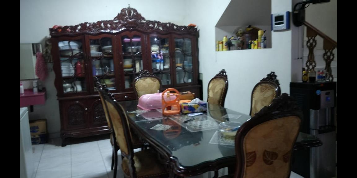 Rumah Murah Luas plus kosan di dalamnya Rumah Murah Luas plus kosan di dalamnya