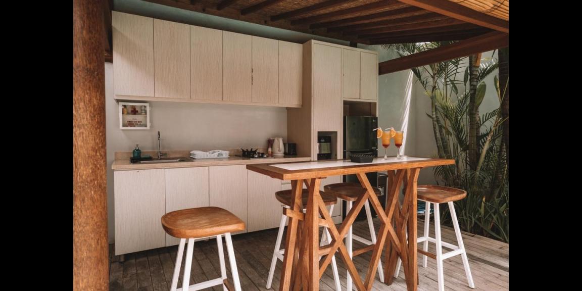 FULLY FURNISHED TROPICAL PRIVATE VILLA IN CANGGU FOR SALE ! FULLY FURNISHED TROPICAL PRIVATE VILLA IN CANGGU FOR SALE !