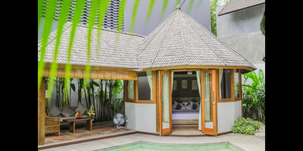 FULLY FURNISHED TROPICAL PRIVATE VILLA IN CANGGU FOR SALE ! FULLY FURNISHED TROPICAL PRIVATE VILLA IN CANGGU FOR SALE !