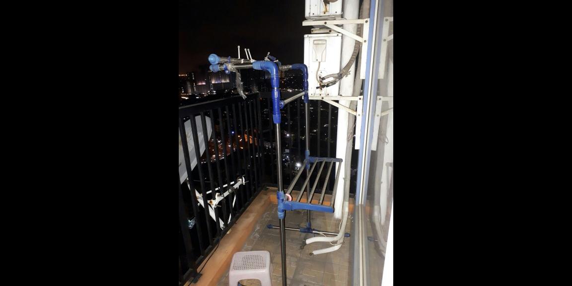 jemuran di balkon jemuran di balkon