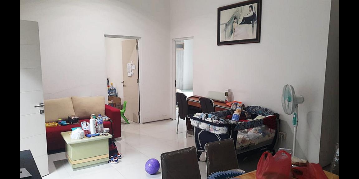 Showroom 3 LT.450-LB.900m2 Jl.Gendingan, Dkt Queen City,Smg Kota Showroom 3 LT.450-LB.900m2 Jl.Gendingan, Dkt Queen City,Smg Kota