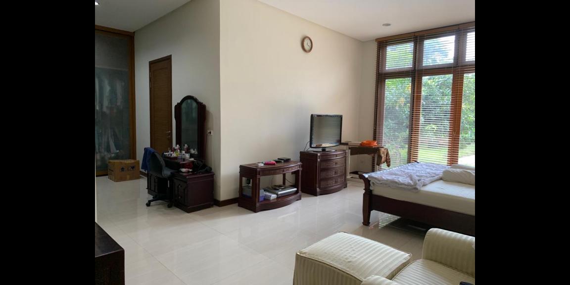 jual rumah mewah di pejaten barat ada kolam renang  jual rumah mewah di pejaten barat ada kolam renang