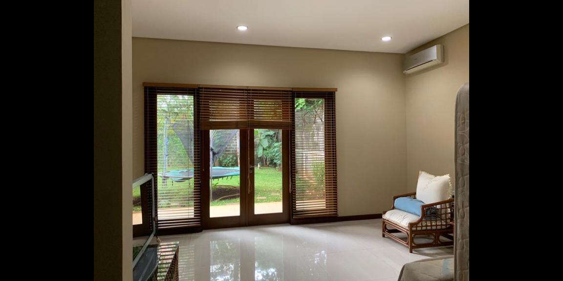 jual rumah mewah di pejaten barat ada kolam renang  jual rumah mewah di pejaten barat ada kolam renang