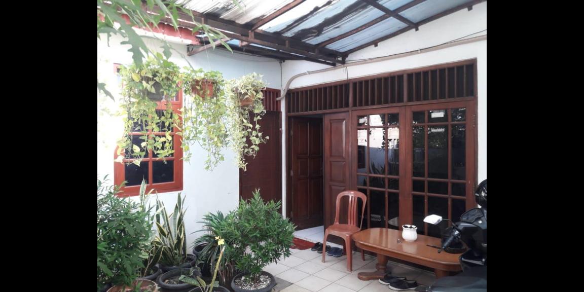 Dijual Rumah Jatinegara Cocok untuk usaha kos2an Dijual Rumah Jatinegara Cocok untuk usaha kos2an
