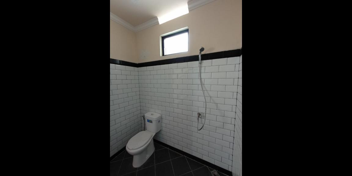 Rumah Mewah 2 Bertingkat samping alun-alun Depok Rumah Mewah 2 Bertingkat samping alun-alun Depok