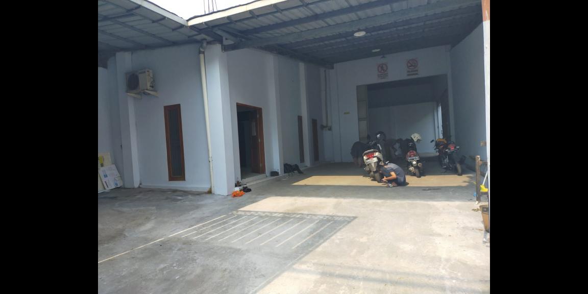 GUDANG BARU DIRENOVASI LOKASI STRATEGIS GUDANG BARU DIRENOVASI LOKASI STRATEGIS