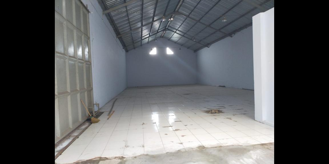 GUDANG BARU DIRENOVASI LOKASI STRATEGIS GUDANG BARU DIRENOVASI LOKASI STRATEGIS