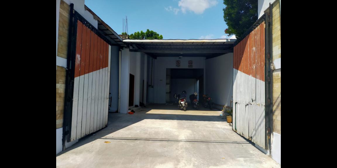 GUDANG BARU DIRENOVASI LOKASI STRATEGIS GUDANG BARU DIRENOVASI LOKASI STRATEGIS