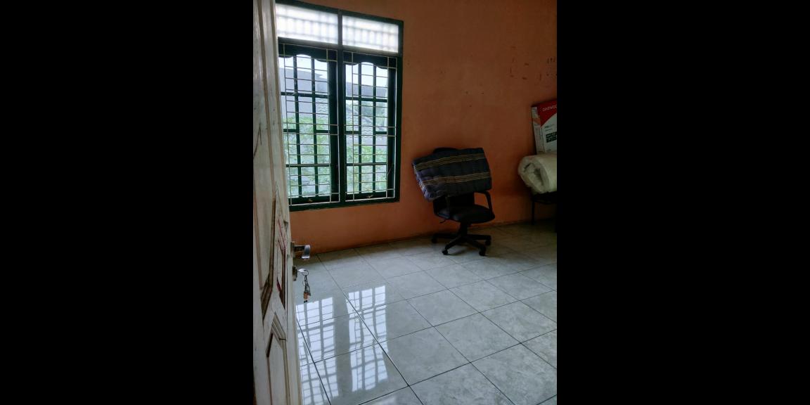 Rumah tingkat dekat Kantor Taspen Kalimulya Depok Rumah tingkat dekat Kantor Taspen Kalimulya Depok