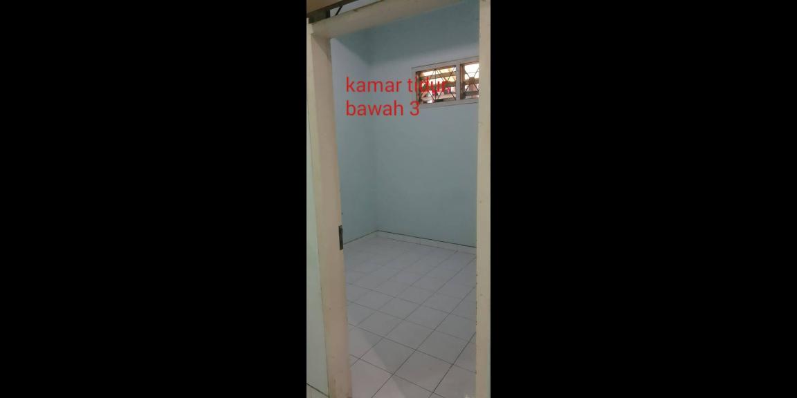 Rumah 1½ lantai Dukuh Pakis Surabaya Selatan Rumah 1½ lantai Dukuh Pakis Surabaya Selatan