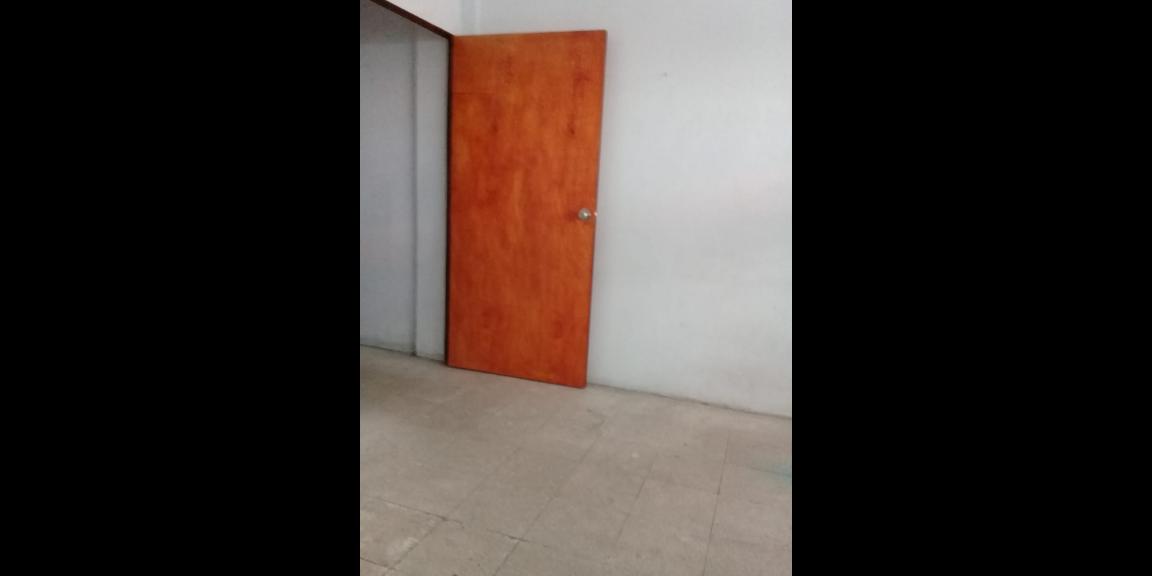 Ruko 3,5 Lantai LOKASI STRATEGIS Jakarta Pusat Ruko 3,5 Lantai LOKASI STRATEGIS Jakarta Pusat