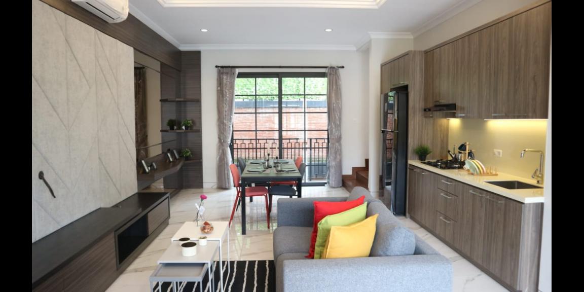 Rumah Mewah Strategis 3 Lantai Di Pondok Indah Jakarta Selatan Rumah Mewah Strategis 3 Lantai Di Pondok Indah Jakarta Selatan