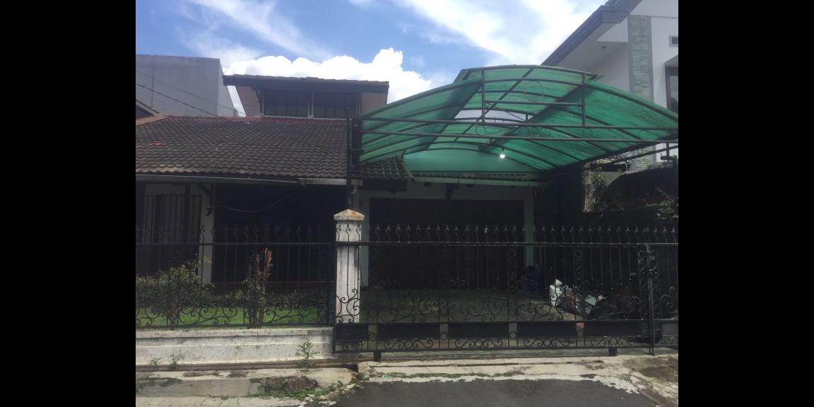 Rumah dekat tol pasteur Bandung Rumah dekat tol pasteur Bandung