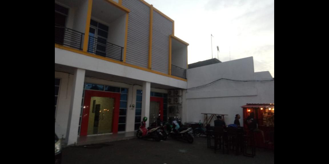 RUKO DI JALAN WARU RAWAMANGUN RUKO DI JALAN WARU RAWAMANGUN