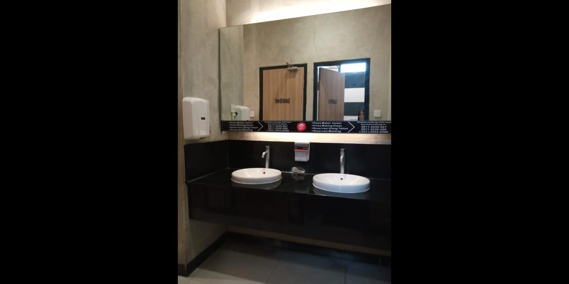 Gedung usaha di Bandung Gedung usaha di Bandung