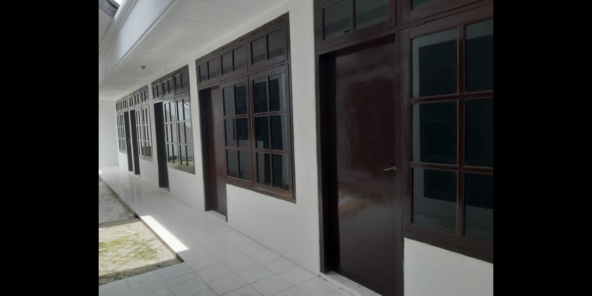 Disewakan RUmah - Surabaya Barat Disewakan RUmah - Surabaya Barat