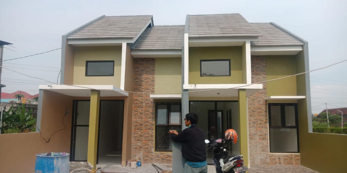 Rumah baru Batas Kota Surabaya Barat Rumah baru Batas Kota Surabaya Barat