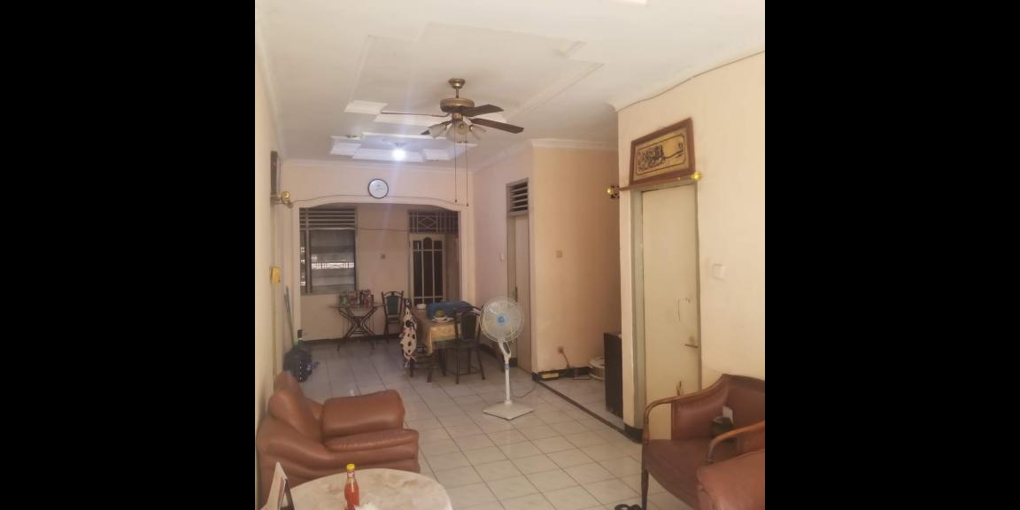 Dijual cepat BU rumah 2lantai Kembangan Jakarta Barat dekat Univ Mercubuana Dijual cepat BU rumah 2lantai Kembangan Jakarta Barat dekat Univ Mercubuana