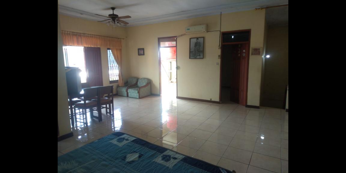 Jual Rumah dengan Akses Mudah ke Sekolah dan Pusat Perbelanjaan! Jual Rumah dengan Akses Mudah ke Sekolah dan Pusat Perbelanjaan!