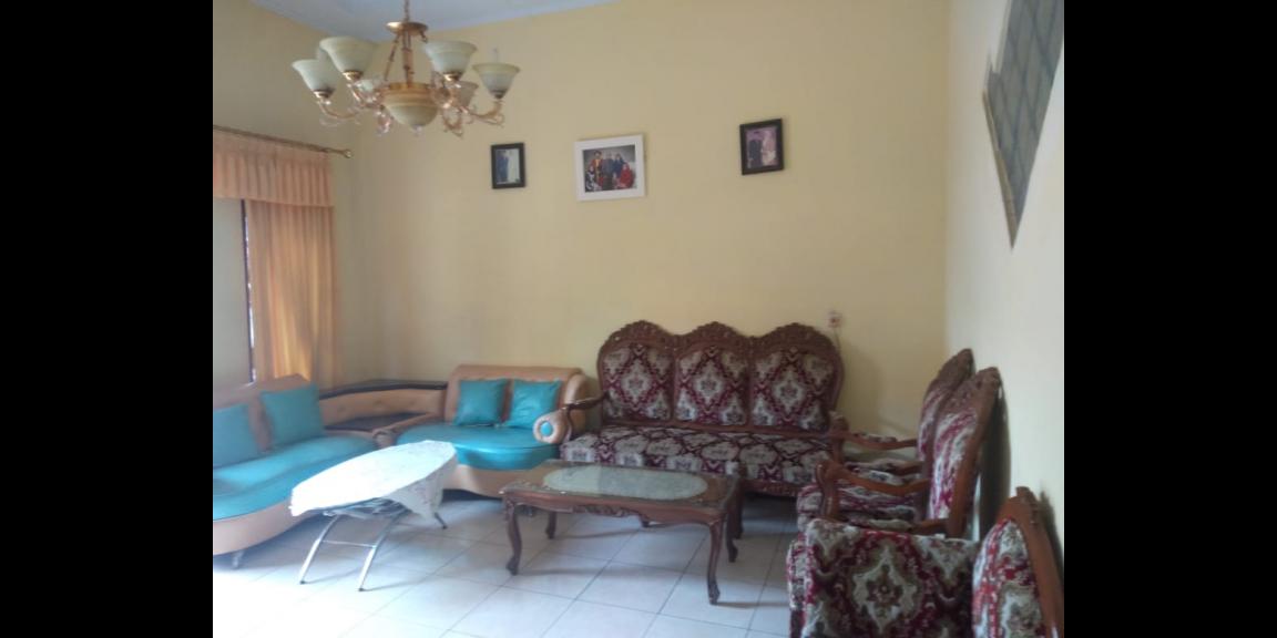 Jual Rumah dengan Akses Mudah ke Sekolah dan Pusat Perbelanjaan! Jual Rumah dengan Akses Mudah ke Sekolah dan Pusat Perbelanjaan!