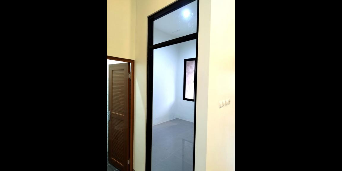 Rumah Bagus Dan Baru Dalam Perumahan di Kalimulya Depok Rumah Bagus Dan Baru Dalam Perumahan di Kalimulya Depok